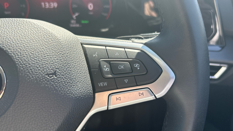 Volkswagen Golf 1.4 TSI eHybrid Style 5dr DSG Hatchback